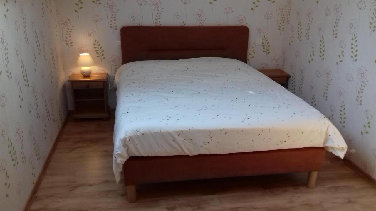 Ferme Du Pigeonnier Bed & Breakfast Montceau-et-Echarnant Luaran gambar